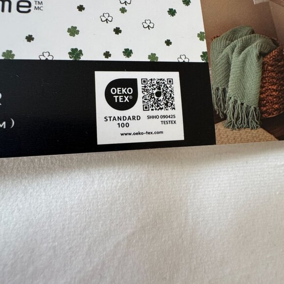 Nicole Miller Saint St Patricks Day Table Runner Shamrock Party Home Decor 14x72 - Picture 9 of 10